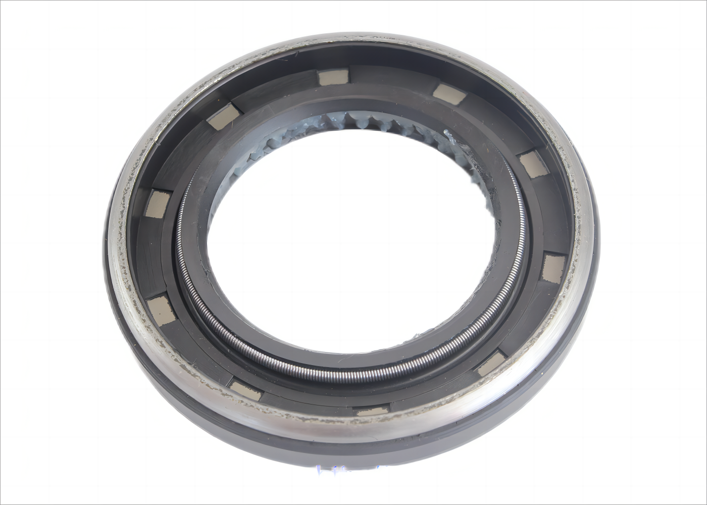 How to prevent oil leakage from the outer edge of the oil seal ?